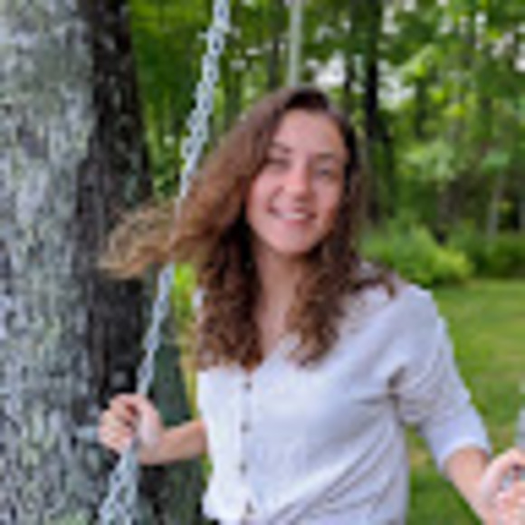 Meet your Posher, Emily - Picture 1 of 1